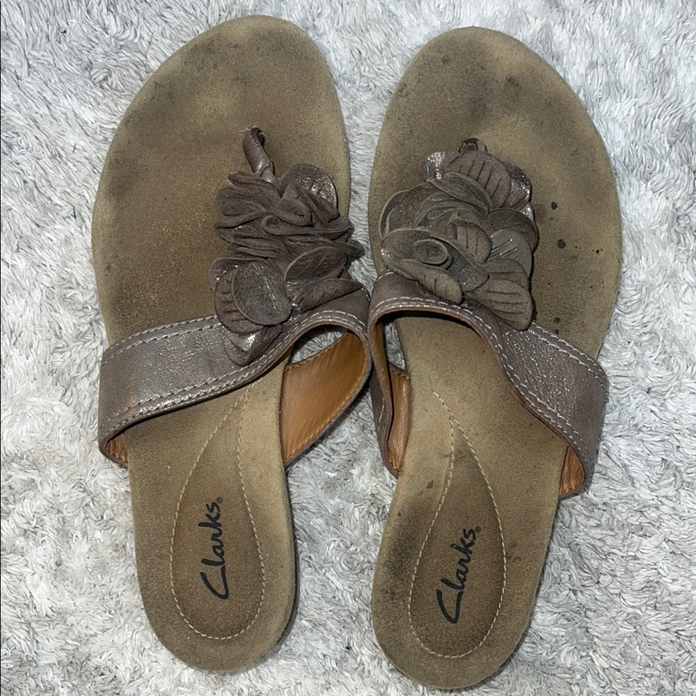 Clarks Brown Minimalist Sandals with Thong Design